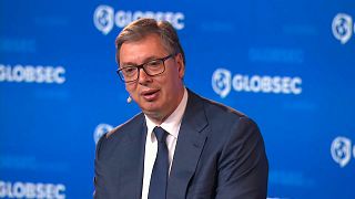 Le président serbe Aleksandar Vučić s'exprime lors du forum GLOBESEC à Prague, le 31 août 2024.