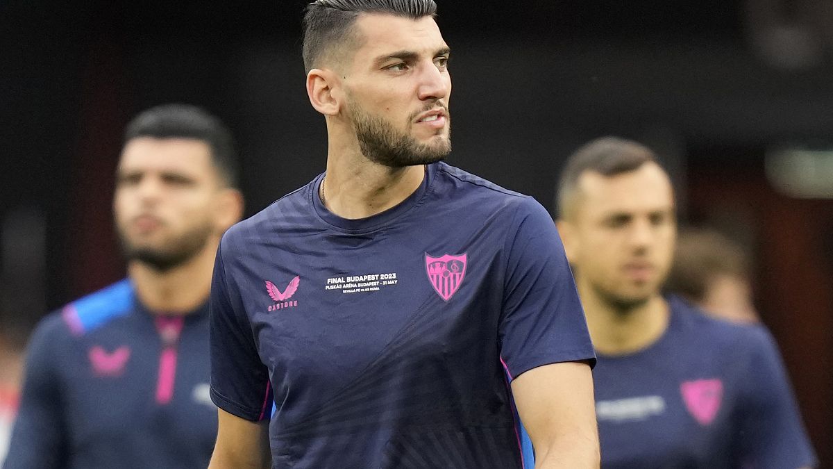 El futbolista Rafa Mir, detenido por presunta agresión sexual.