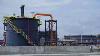 Dangote refinery begins gasoline sales to Nigeria's domestic market