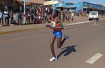 Rebecca Cheptegei, in gara alla Discovery 10 km di corsa su strada a Kapchorwa, Uganda, 20 gennaio 2023