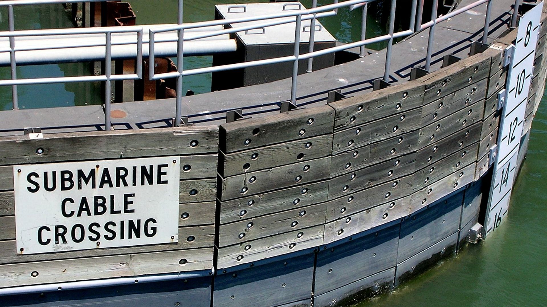US seeks to agree principles on safety of submarine cables with EU (3 min)