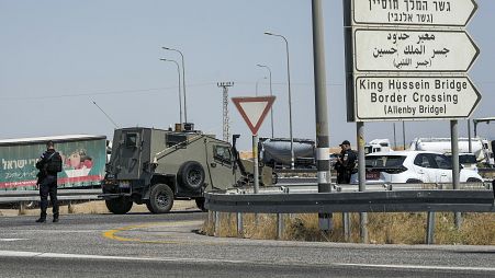 Trois morts dans une attaque à un point de passage entre la Jordanie et la Cisjordanie occupée.