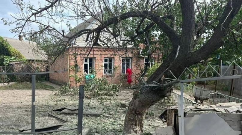 Edificios dañados este lunes por un ataque ruso en Níkopol. 