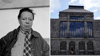 Meksikalı sanatçı Diego Rivera, 14 Nisan 1939'da Mexico City'de bir fotoğraf için poz veriyor.