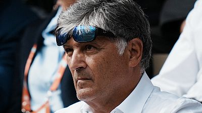 Toni Nadal, tio do espanhol Rafael Nadal, assiste a jogo no Open de França de ténis no estádio Roland Garros em Paris, França, domingo, 29 de maio 2022