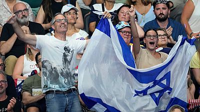 Israelische Fußballfans.