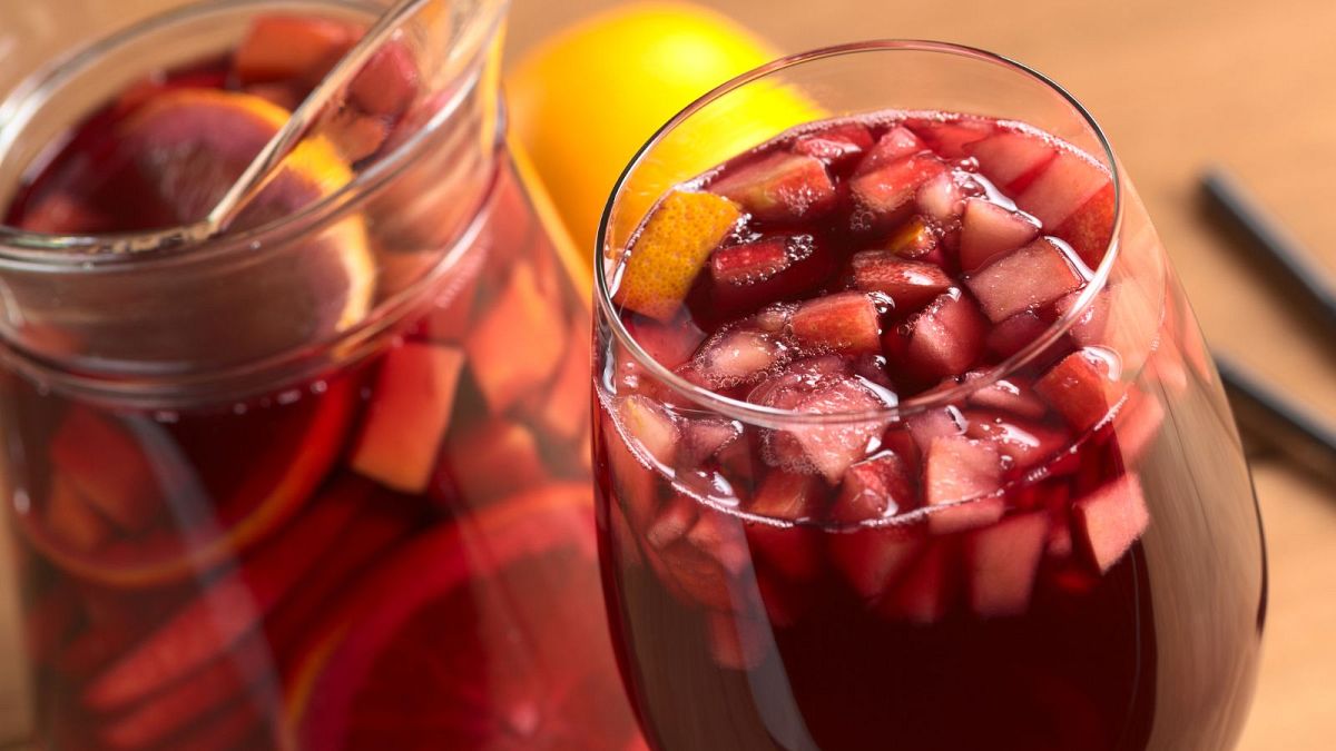 Uma decisão de servir: Sangria com Petrus no valor de 120.000 euros, alguém quer?  