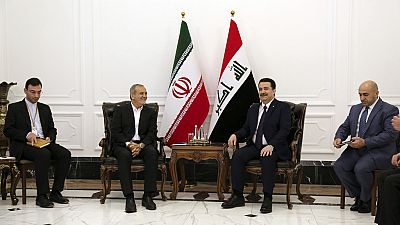 Il presidente iraniano Masoud Pezeshkian e il primo ministro iracheno Mohammed Shia al-Sudani nel Palazzo del Governo di Baghdad, Iraq, 11 settembre 2024