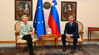 Ursula von der Leyen con il premier sloveno Robert Golob