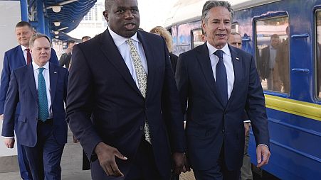 US-Außenminister Antony Blinken und Großbritanniens Außenminister David Lammy haben sich in Kiew mit dem ukrainischen Präsidenten Wolodymyr Selenskyj getroffen.