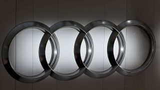 Otomobil üreticisi Audi'nin logosu Ingolstadt kentinde düzenlenen yıllık basın toplantısı sırasında fotoğraflandı, 3 Mart 2016