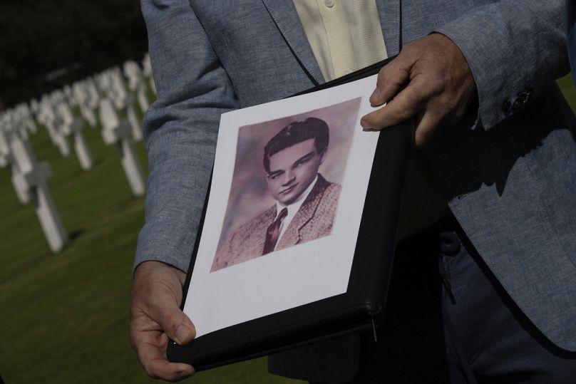 Fotografia de Royce Taylor, um jovem soldado de 23 anos que morreu quando o seu avião B-17 foi abatido na sua terceira missão sobre a Alemanha a 20 de dezembro de 1943