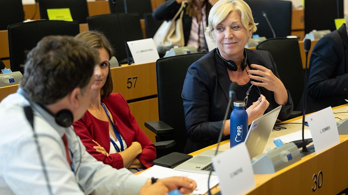 Pour l'eurodéputée slovène Romana Tomc, la candidature de Marta Kos est "problématique".