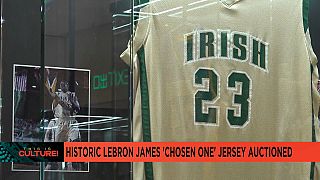 Un maillot historique de Lebron James mis aux enchères à Hong-Kong