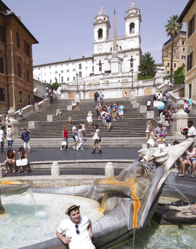 Trinita dei Monti Kilisesi ve merdivenleri