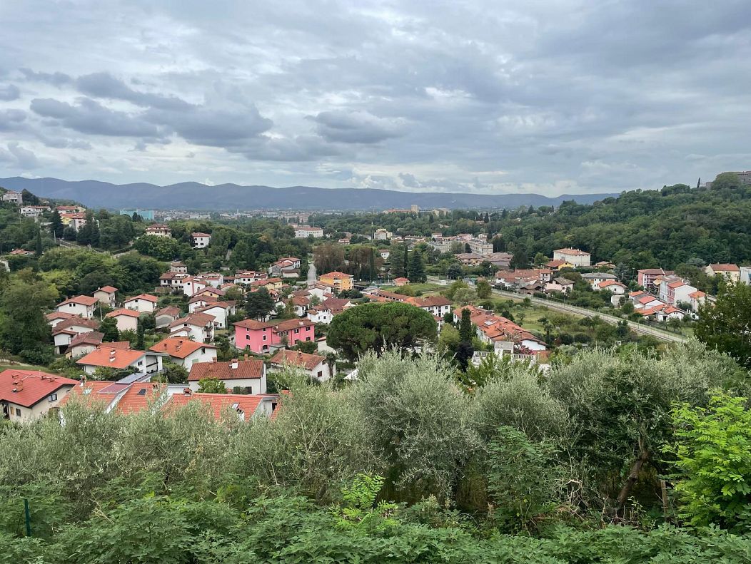 Slovenia on the left, Italy on the right from the hills above Nova Gorica. 