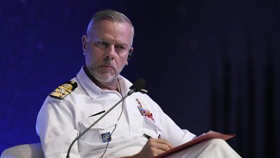 Der Vorsitzende des NATO-Militärausschusses, Admiral Rob Bauer, während der Plenarsitzung des Seouler Verteidigungsdialogs. Seoul, 11. September 2024. 