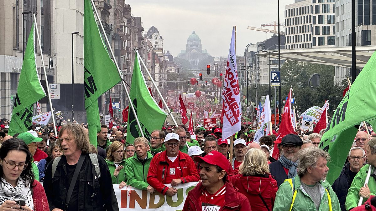 Thousands rally in Brussels to call for EU industrial action