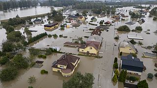 Vue aérienne d'un quartier inondé à Ostrava, République tchèque, lundi 16 septembre 2024.