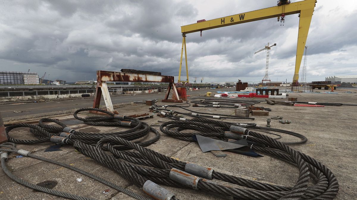 Belfast, Kuzey İrlanda'daki Harland and Wolff tersanesinde Samson vinci