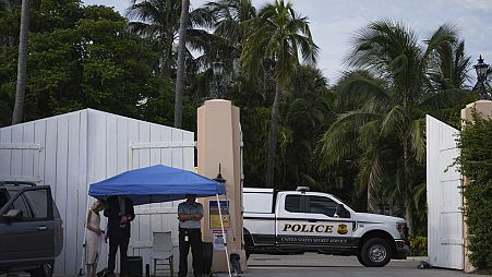 Un veicolo dei Secret Service davanti alla residenza di Donald Trump Mar-a-Lago, 16 settembre 2024