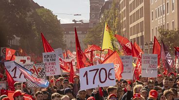 En Allemagne, les travailleurs manifestent de plus en plus, comme ici, les employés d'IG Metall à Munich. 