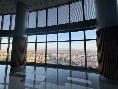 Vistas de la planta 33 del edificio Emperador en Madrid, donde se encuentra la iglesia más alta de Europa. 