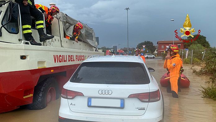 Ciclone Boris si abbatte sull'Emilia-Romagna: fiumi esondati, "salite ai piani alti"