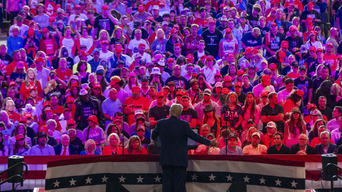 Trump a nassaui kampányrendezvényen