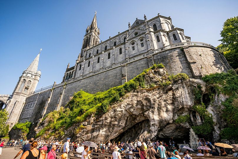 Il santuario di Lourdes