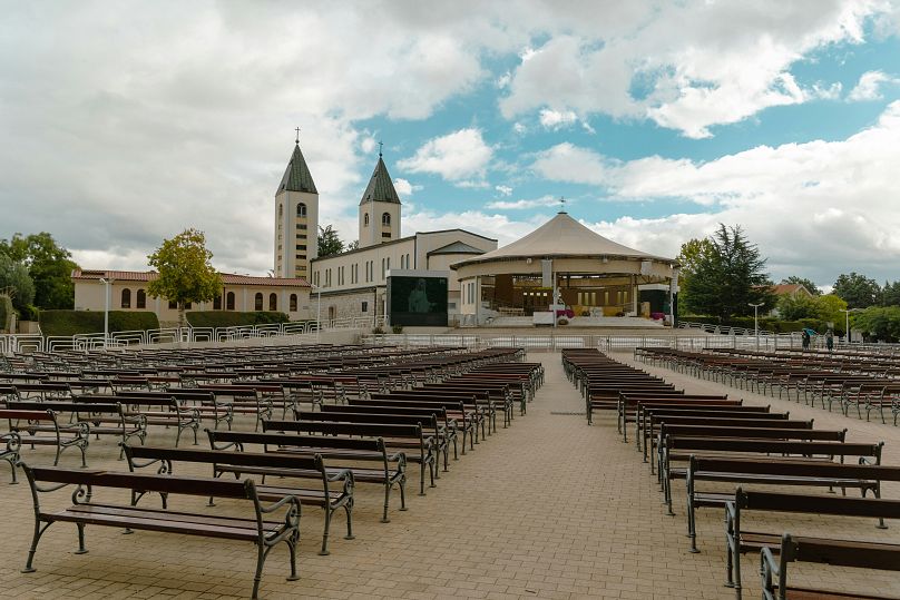 La chiesa nella cittadina di Medjugorje, in Bosnia ed Erzegovina