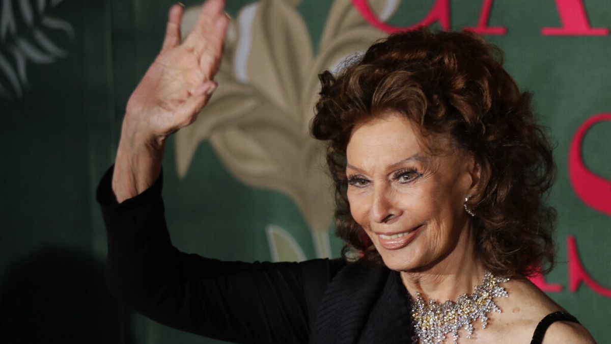 Sophia Loren turns 90: The Italian film diva's roles and international awards | Euronews