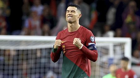 Ronaldo, Şampiyonlar Ligi tarihinde en çok maça (183) çıkan, gol (140) atan ve asist (42) yapan oyuncu