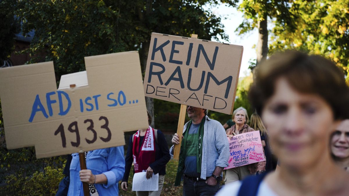 Manifestación contra AfD cerca de la sede del partido en Potsdam