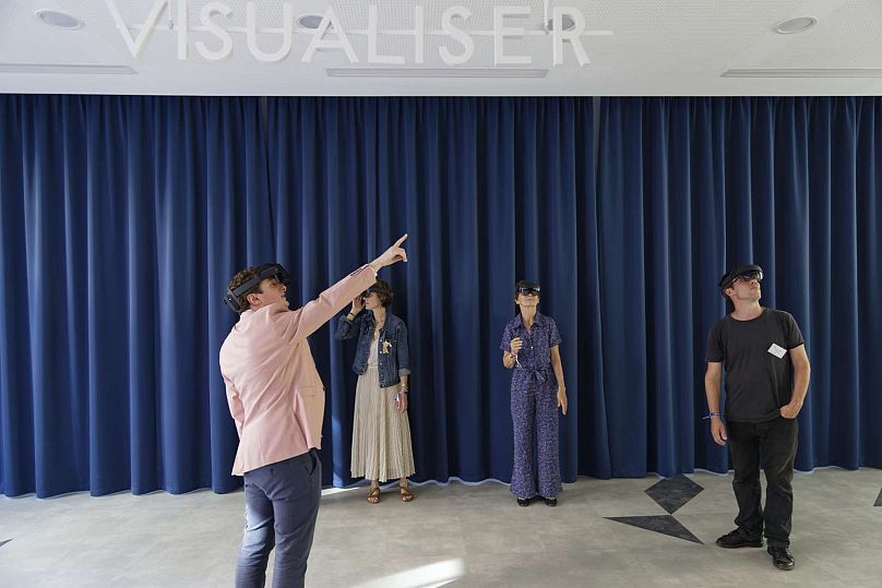 Mixed reality headsets are used in some of the museum's exhibitions, to explain mathematical concepts in an innovative way.