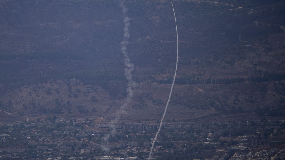 Ataques aéreos israelitas fazem mais de 270 mortos no sul do Líbano