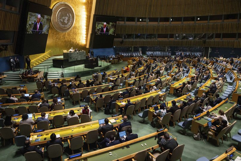 António Guterres, secretario general de la ONU, habla durante el 79º período de sesiones de la Asamblea General de las Naciones Unidas.