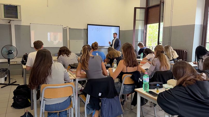 Une salle de classe dans un lycée pilote à Rome