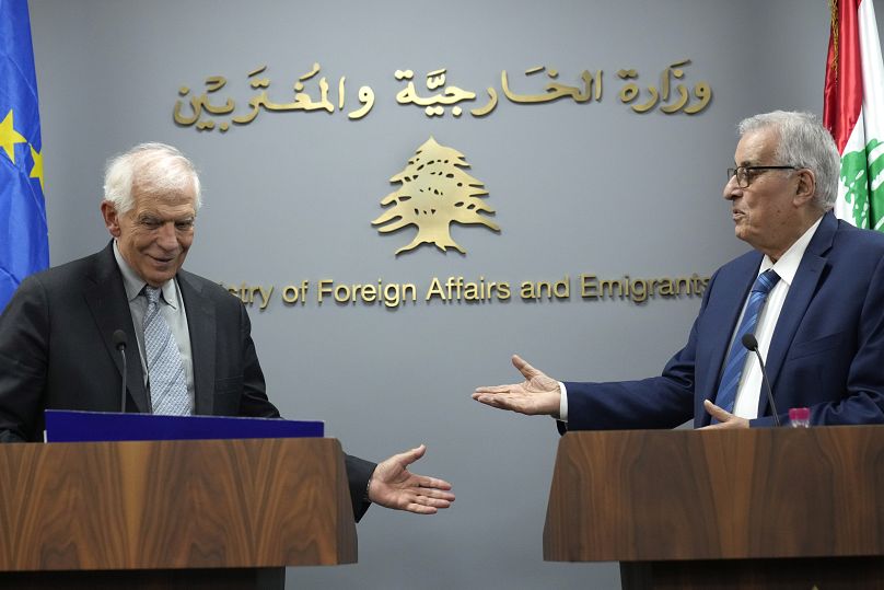 Le ministre libanais des Affaires étrangères Abdallah Bouhabib et Josep Borrell participent à une conférence de presse à Beyrouth, au Liban, le jeudi 12 septembre 2024