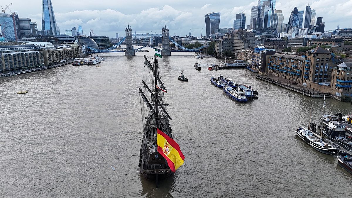 Spanish Armada galleon sails into London 400 years late