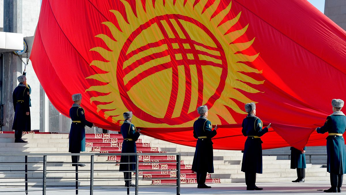 How Russia uses Kyrgyzstan to continue doing business with Europe