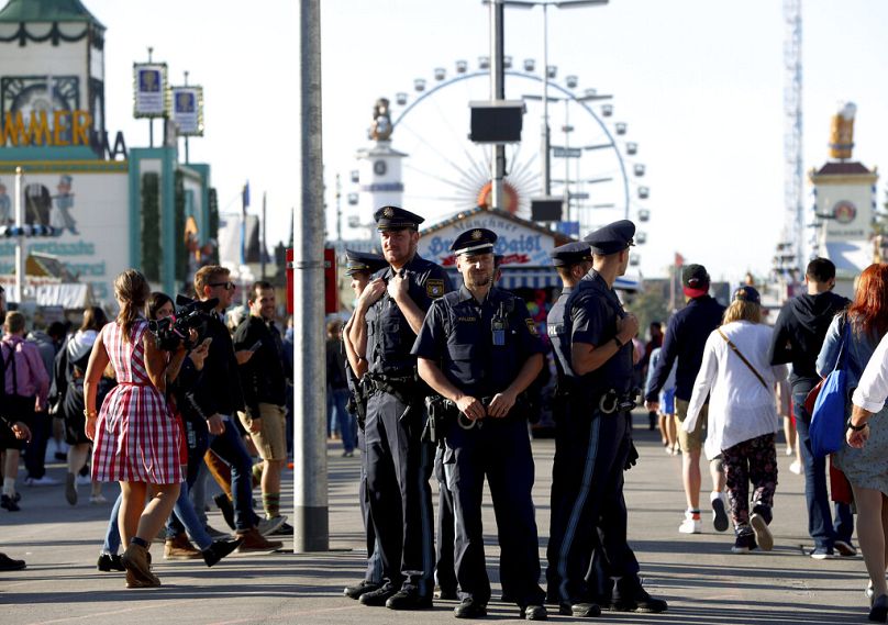 Agentes da polícia na Oktoberfest