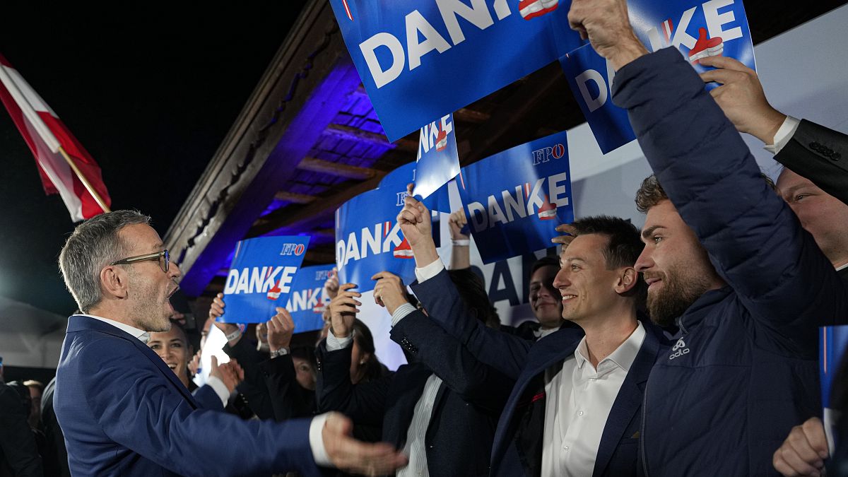 Victoire historique de l'extrême droite en Autriche, une première depuis l'après- guerre