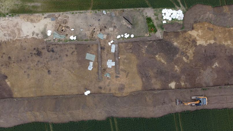 Vue aérienne du cimetière viking découvert à Åsum, Odense, Danemark.