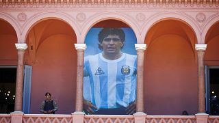 Argentine : la dépouille de Maradona transférée dans un mausolée public