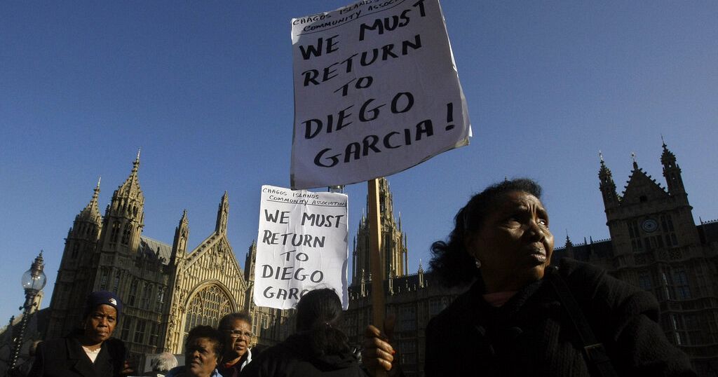 Mauritius: UK hands back sovereignty over Chagos Islands