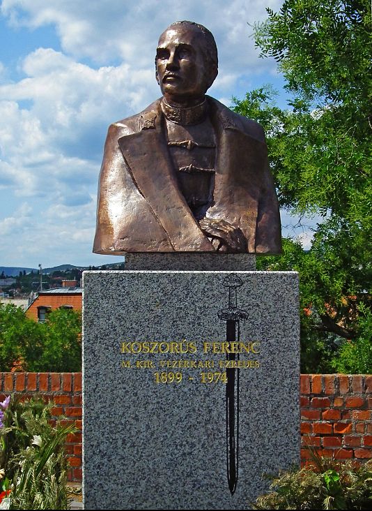 Koszorús Ferenc szobra a budai várban