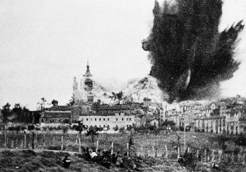 Az Alcazar felrobbantása Toledóban, 1936-ban