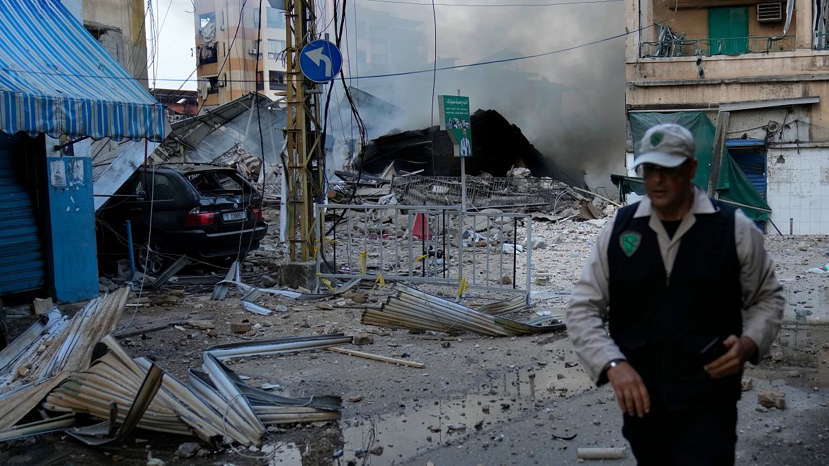 الحرب في يومها الـ 366: غارات إسرائيلية مكثفة على غزة ولبنان تسفر عن قتلى وجرحى