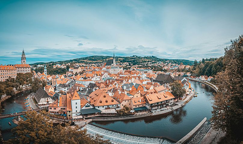 Český Krumlov é muitas vezes descrita como um conto de fadas - e é fácil perceber porquê 